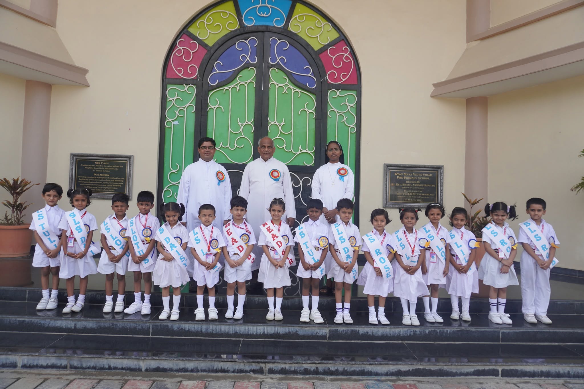 Investiture_PrePrimary26_27.jpg